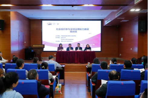 2025年奥马最新免费资料