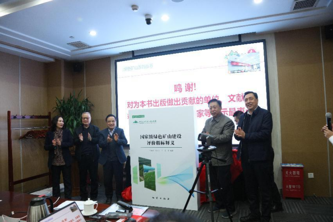 2025年奥马最新免费资料