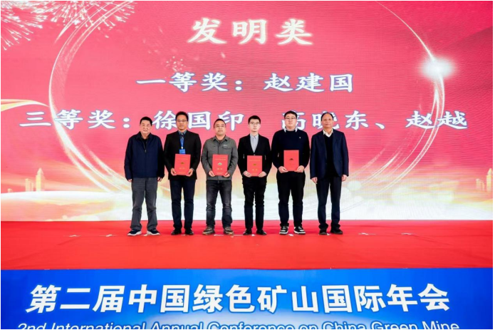 2025年奥马最新免费资料