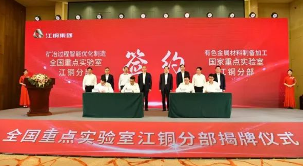 2025年奥马最新免费资料