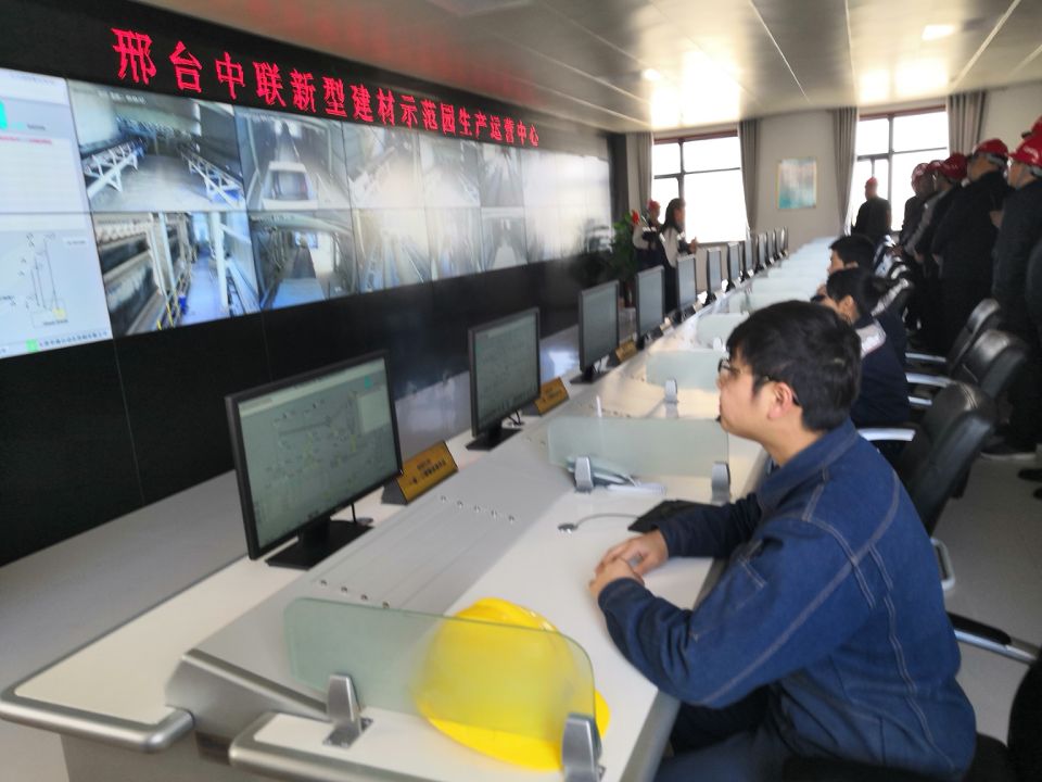 2025年奥马最新免费资料