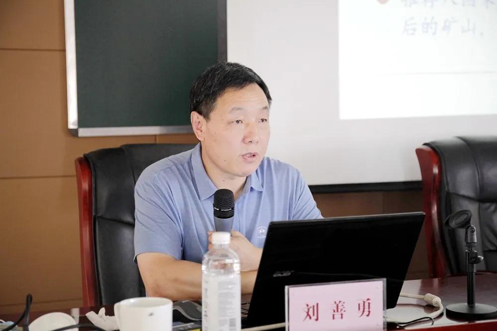2025年奥马最新免费资料