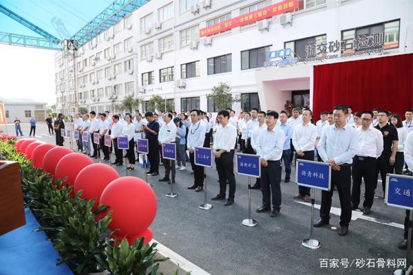 2025年奥马最新免费资料