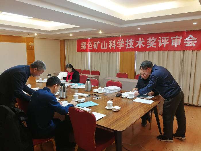 2025年奥马最新免费资料